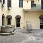 La Corte Dei Panni بيت ضيافة روما