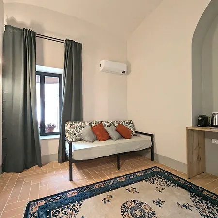 Konukevi La Corte Dei Panni 4*