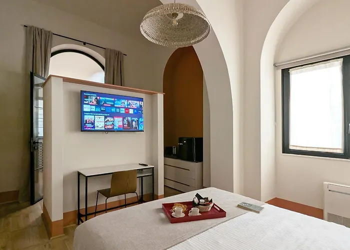 La Corte Dei Panni Рим